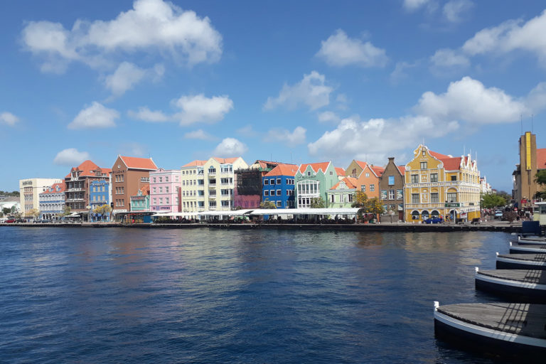Sehenswürdigkeiten Willemstad Handelskade auf Curacao